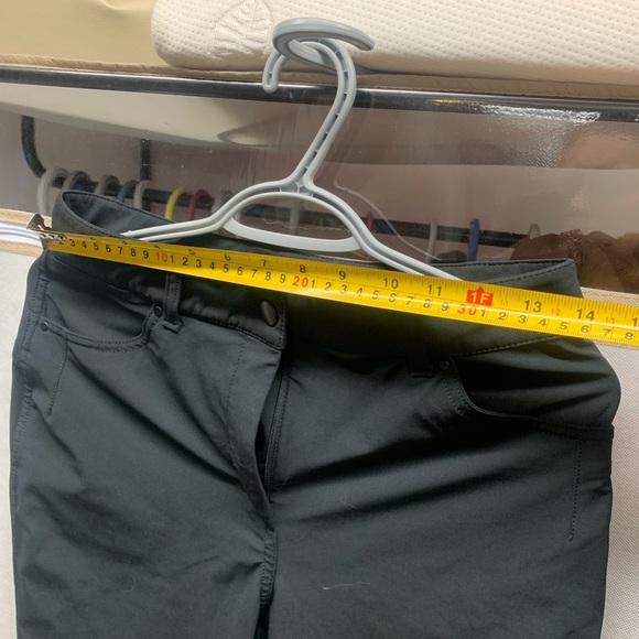 Womens 6-8 lululemon work pants - Picture 2 of 7